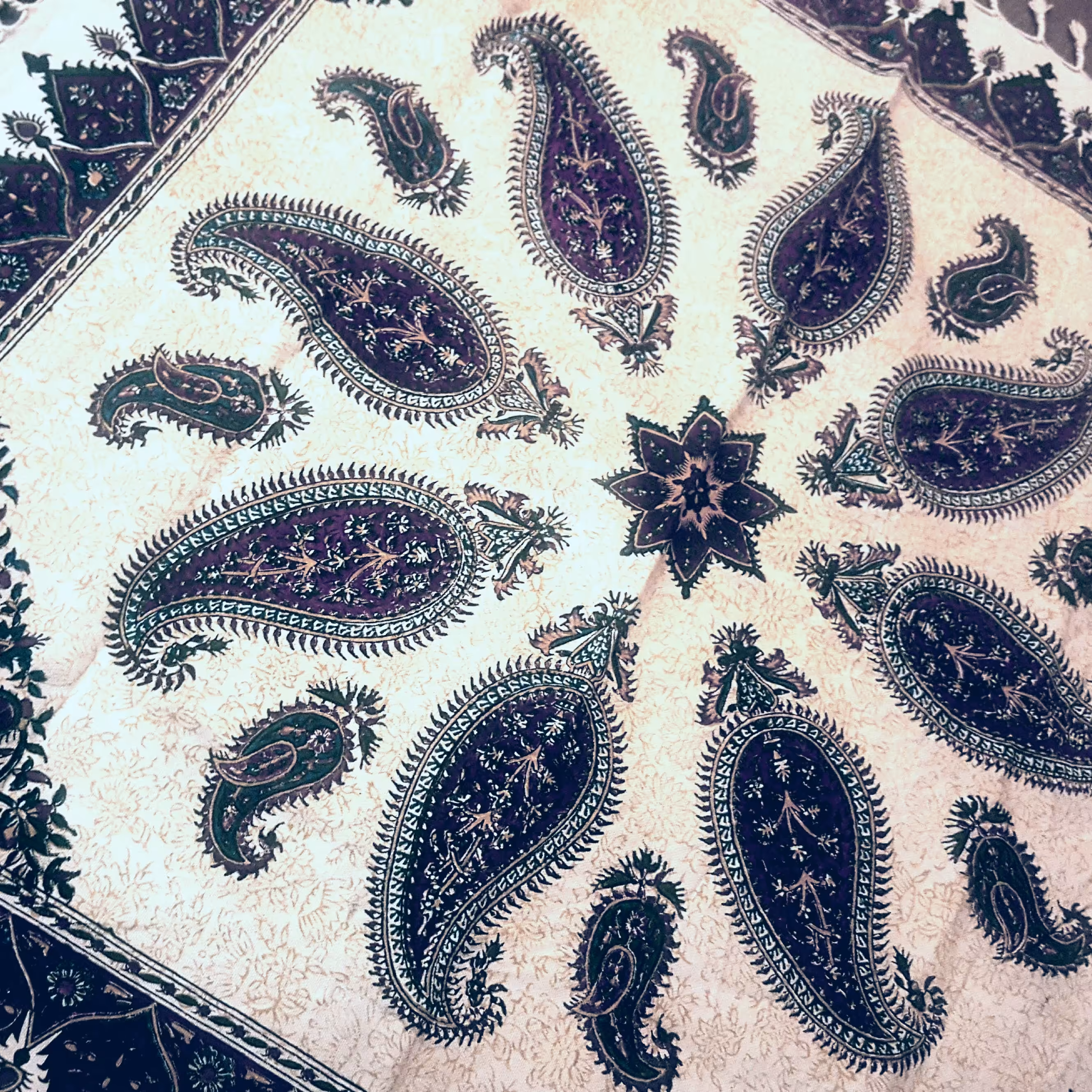 سفره قلمکار  (1💐1متر)ریشه دار.