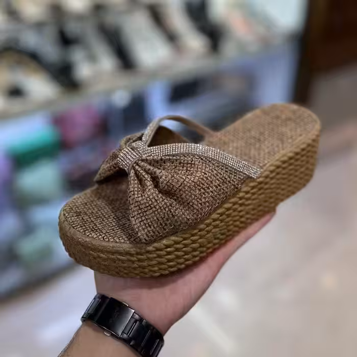 صندل کنفی لژدار زنانه دخترانه کفش لژ دار پاشنه بلند حصیری نگینی نگین دار حصیر کنف مجلسی شیک سبک روفرشی دمپایی رو فرشی 