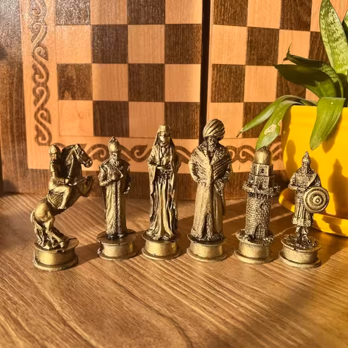 مهره شطرنج پلی استری16 عددی کد18