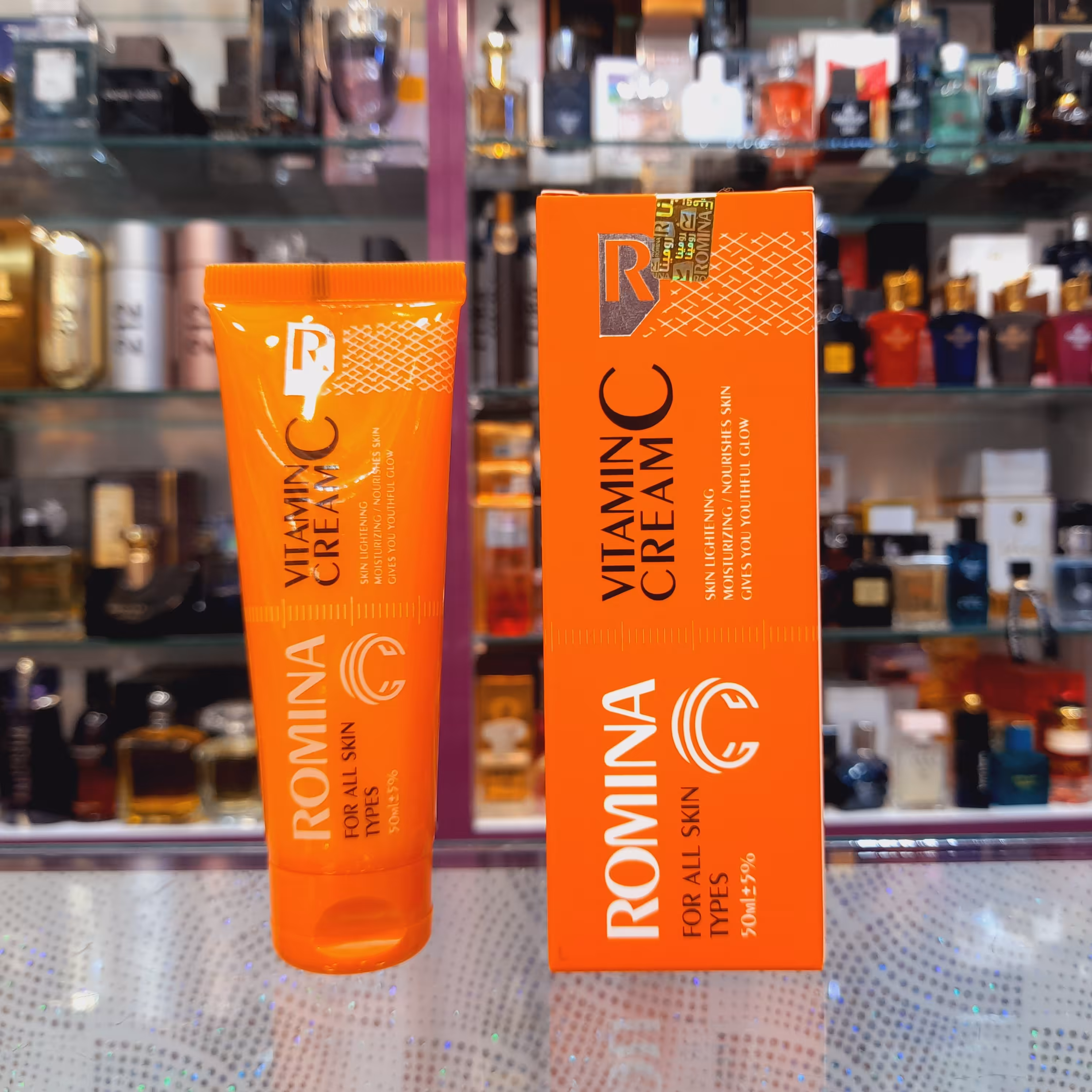 کرم ویتامین سی رومینا صورت 50 میل تاریخ انقضا جدید