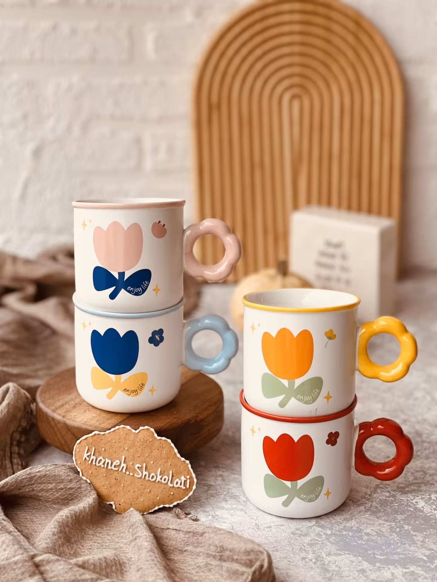 ماگ دسته فانتزی طرح گل لاله کد00356