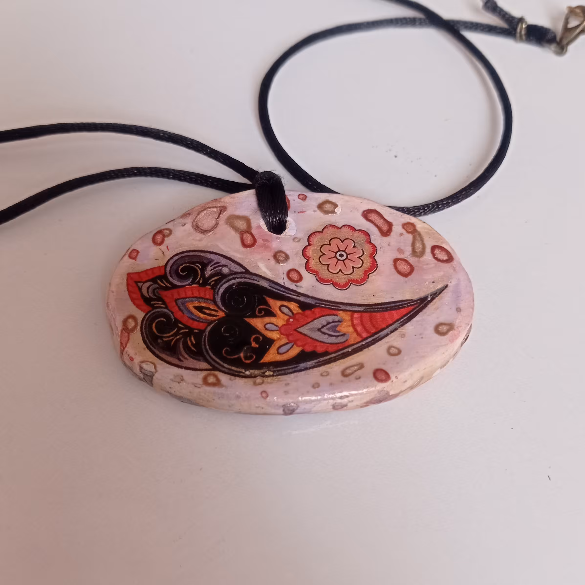 گردن آویز زیبا وشیک