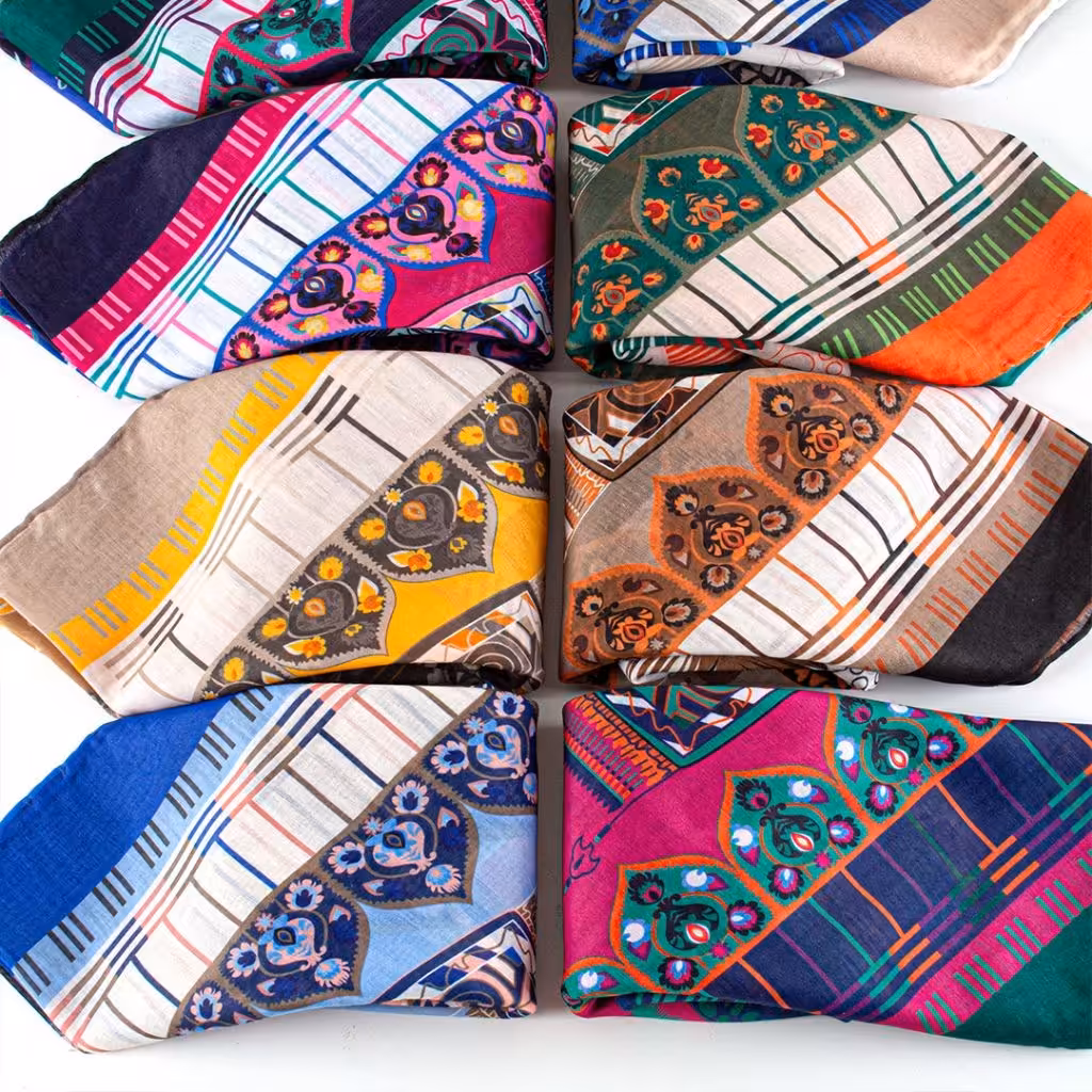 روسری نخی بهاره قواره 140  دور دست دوز 1