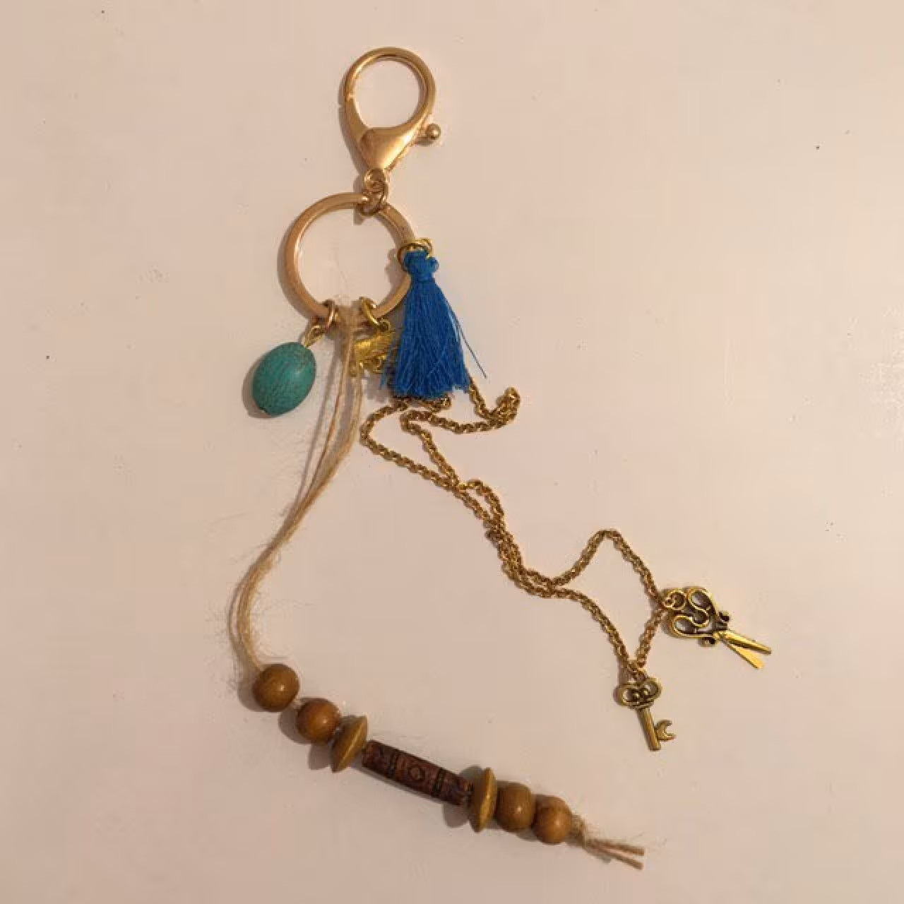 جاکلیدی و آویز کیف منگوله دار