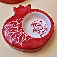 جاشمعی قرمز طرح انار سرامیکی مناسب شب یلدا