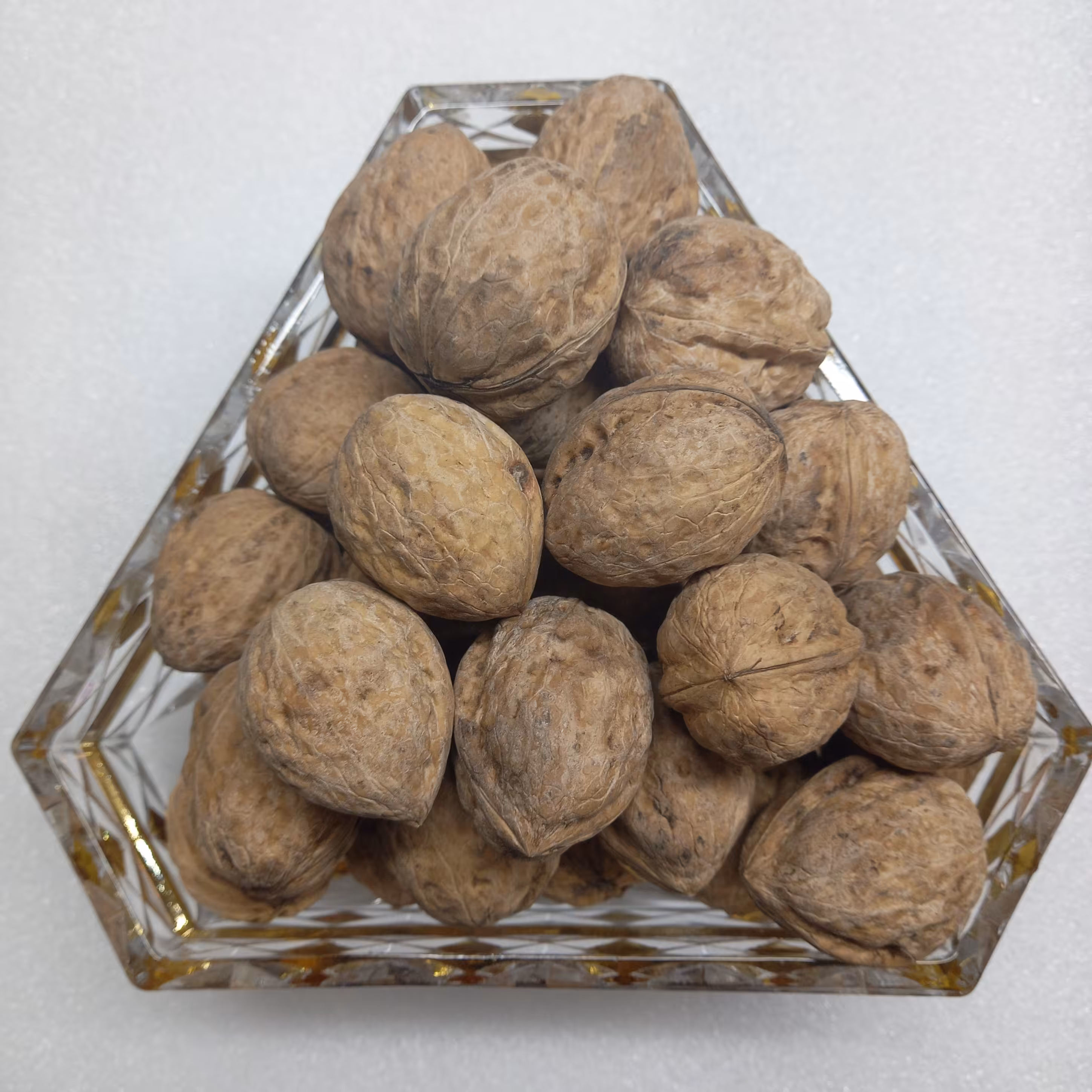 گردو پوست کاغذی امسالی ایرانی درشت درجه یک(نیم کیلویی-500 گرم)