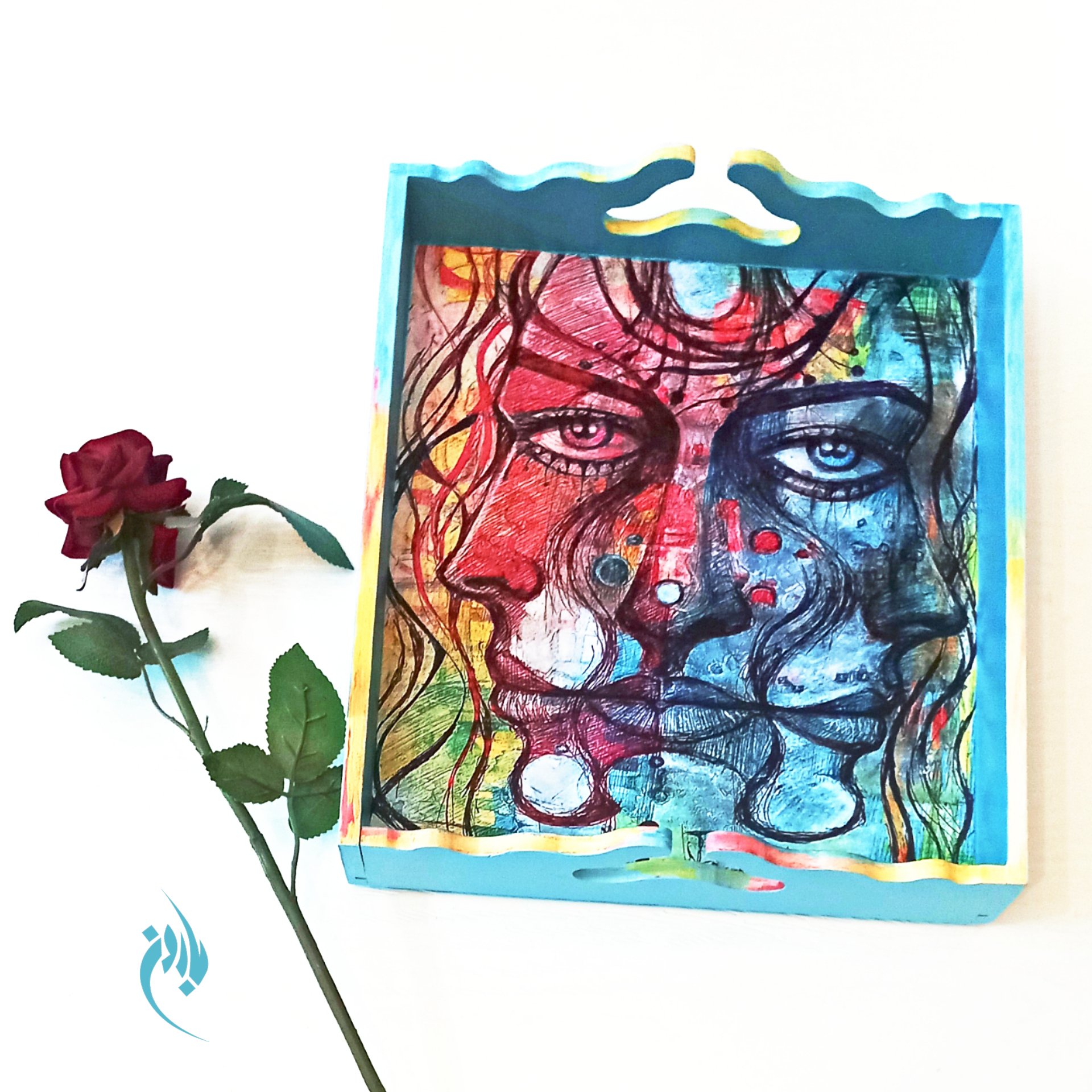 سینی چوبی دکوپاژ طرح چهره در چهره