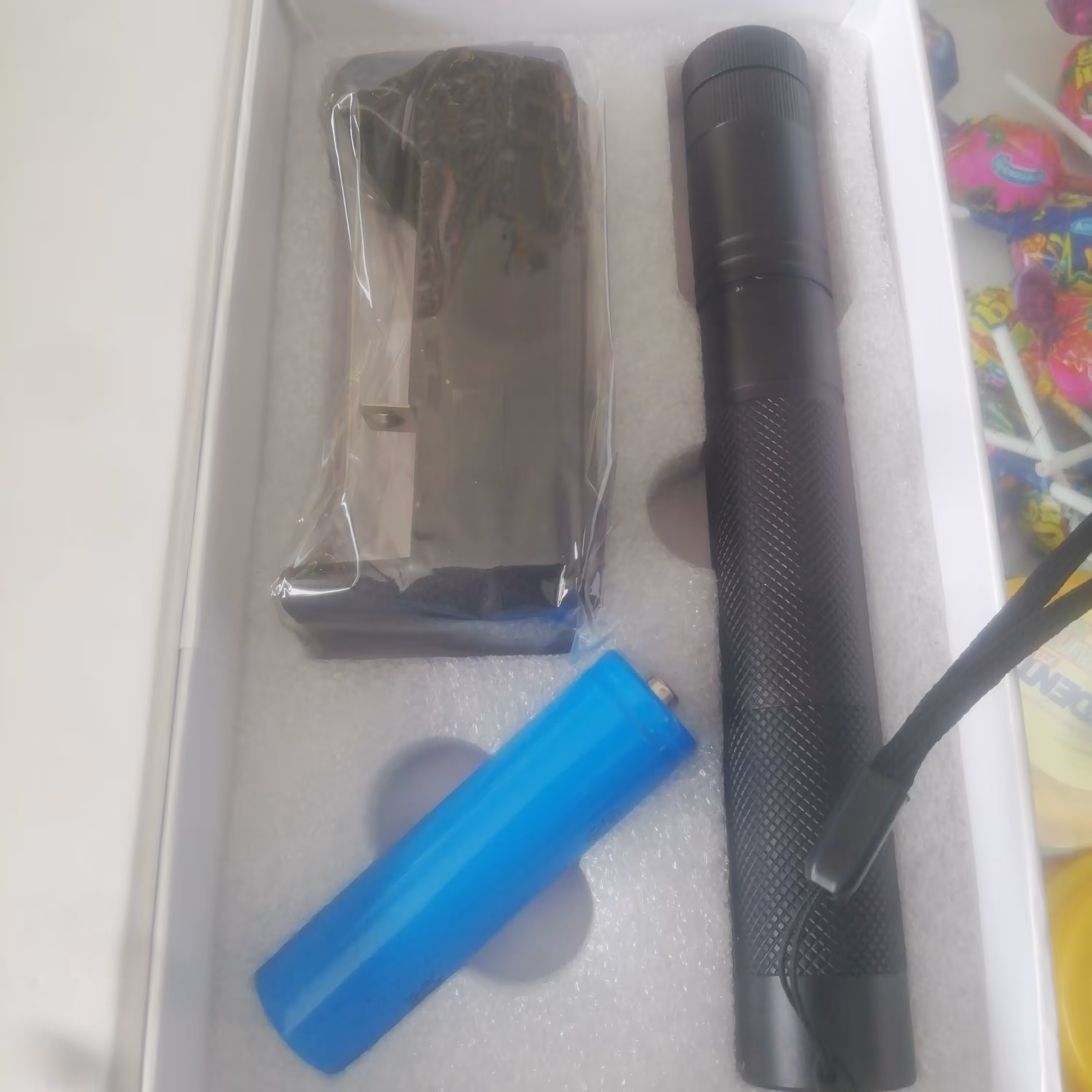 لیزر با برد بالا نور سبز شارژی