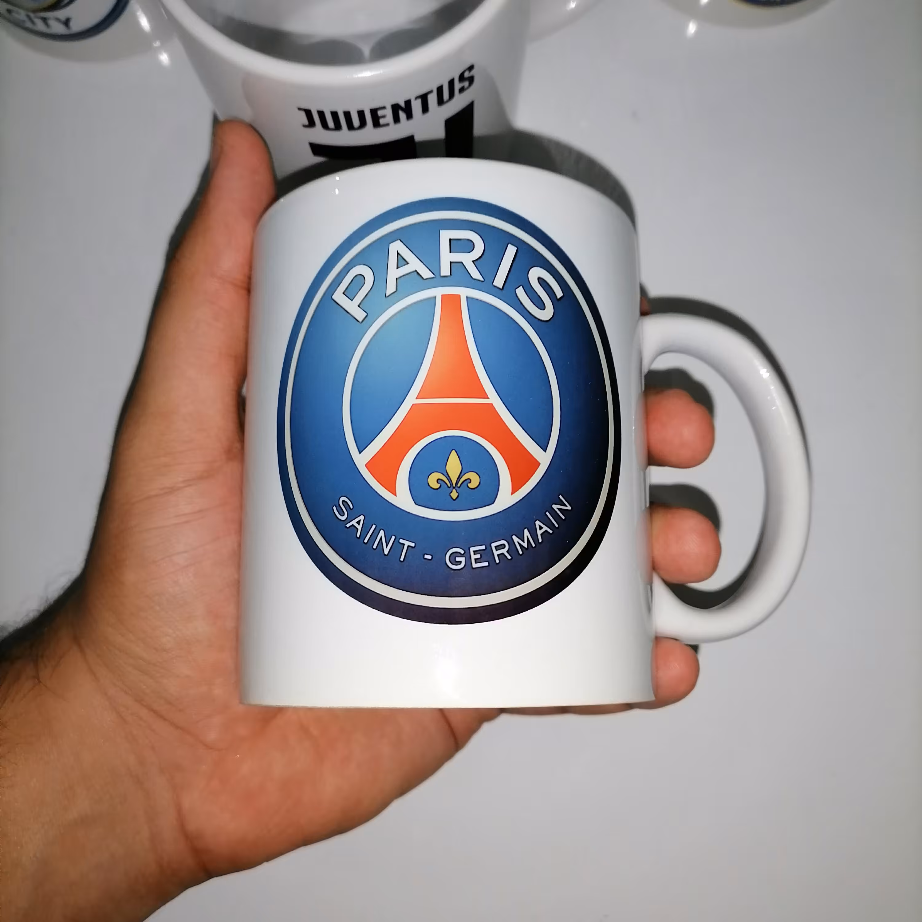 ماگ پاریس سن ژرمن ( فرانسه . فوتبال . ورزش . توپ )