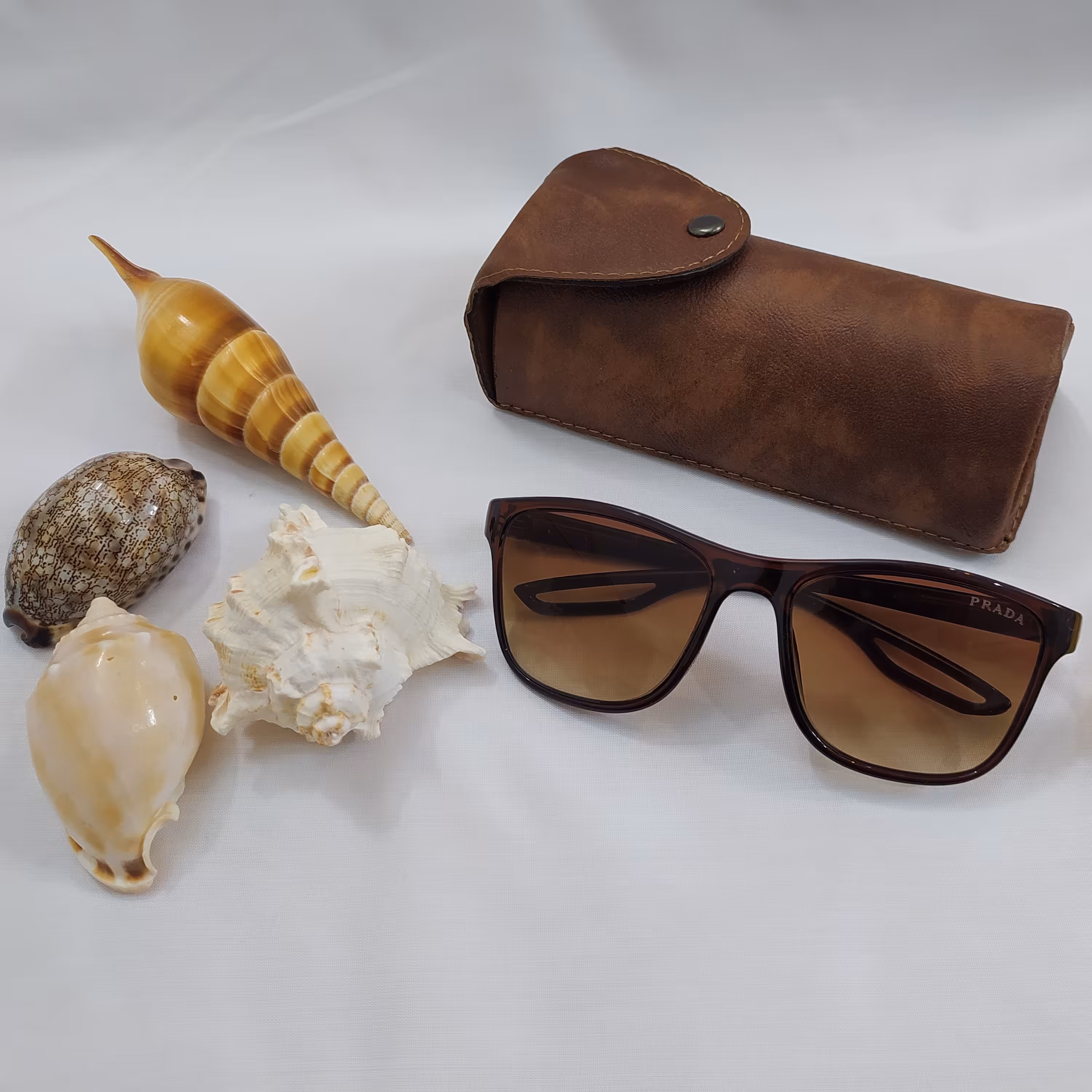 عینک پرادا کد320