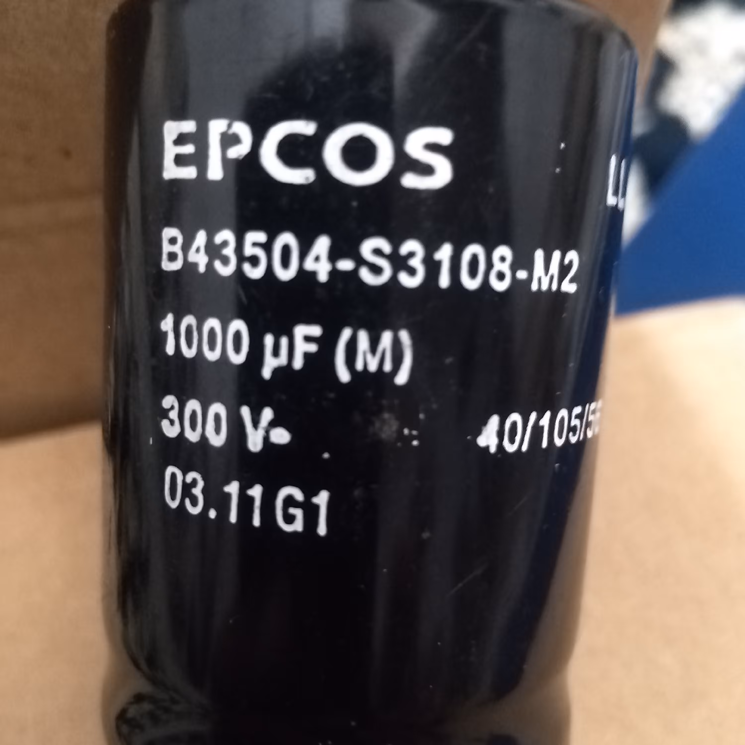 خازن اپکاس 1000 میکرو فاراد 300 ولت 