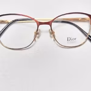 عینک طبی نیم قاب فلزی قرمز