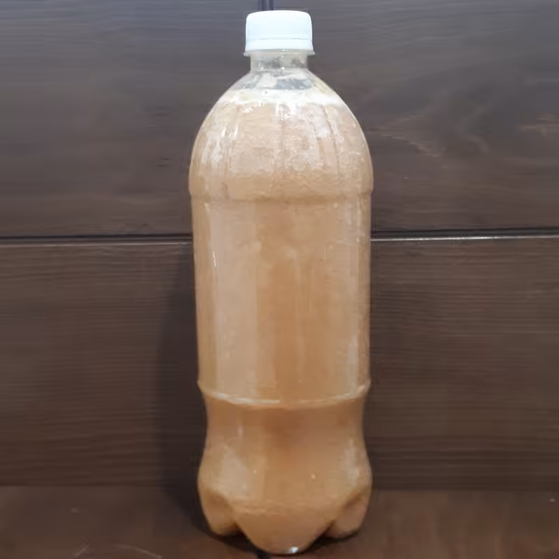 آبمیوه صد در صد طبیعی شلیل یک و نیم لیتری