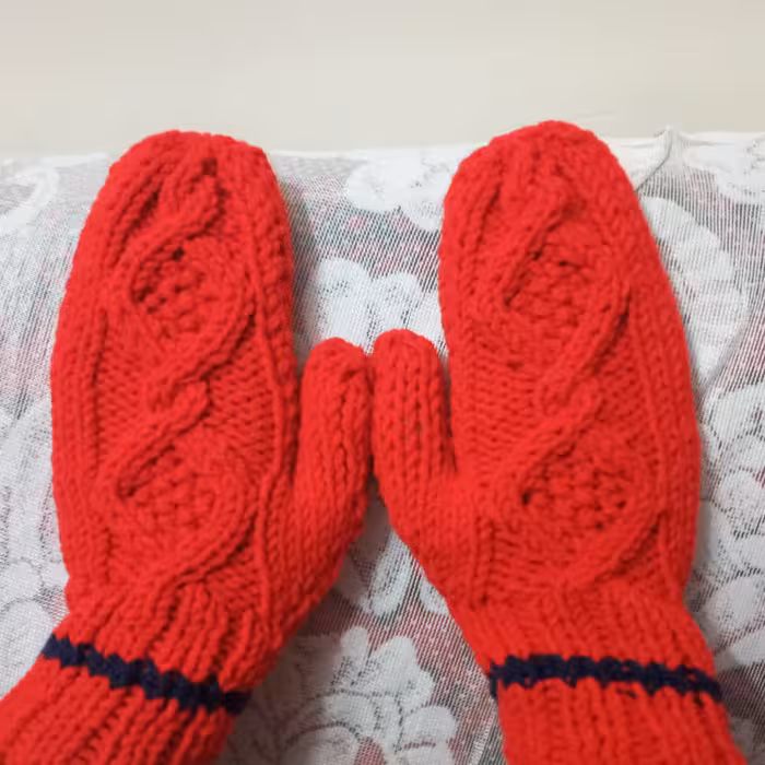 دستکش با کاموا و دستبافت