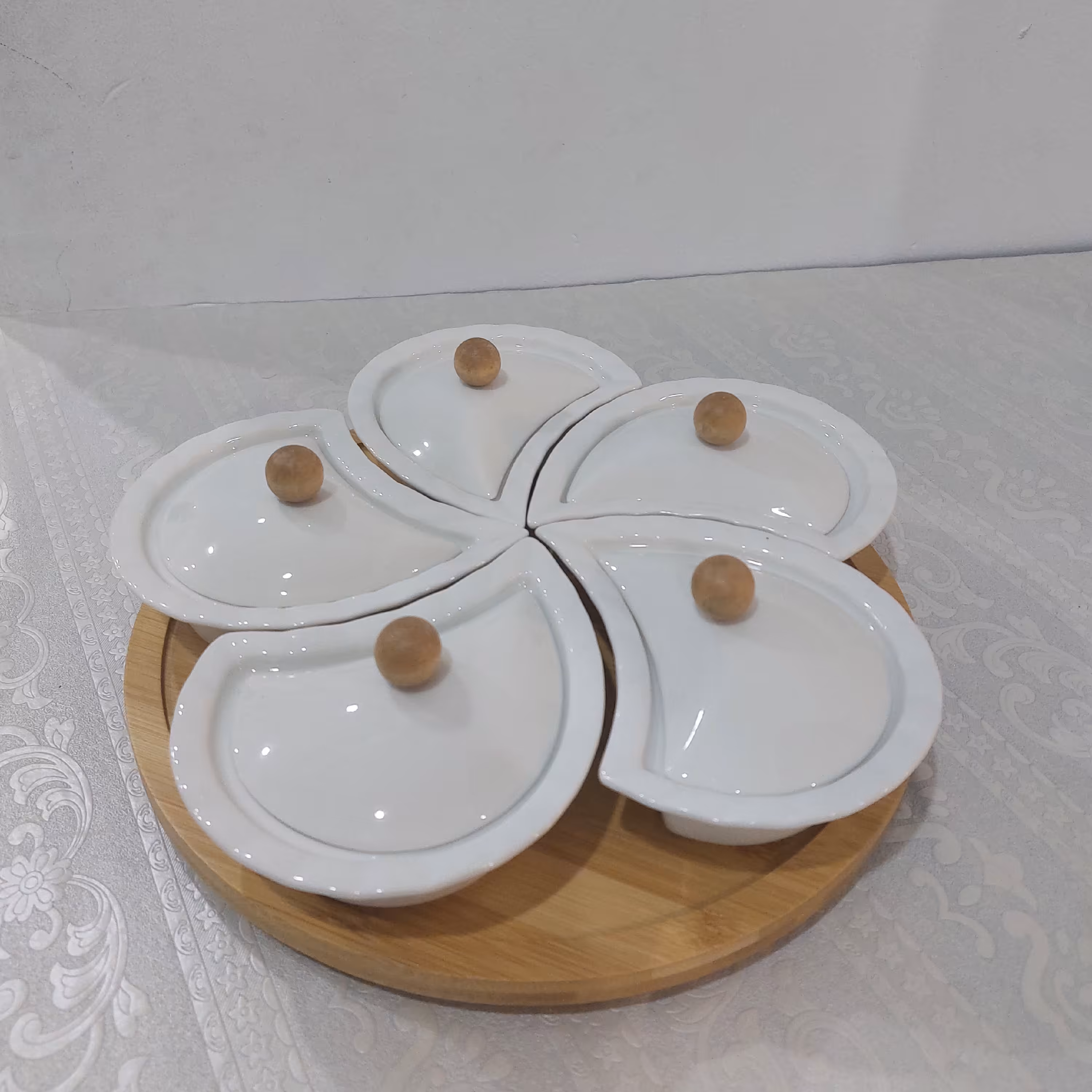 اردوخوری سرامیکی با استند چرخشی بامبو،برند وگاتی،وارداتی