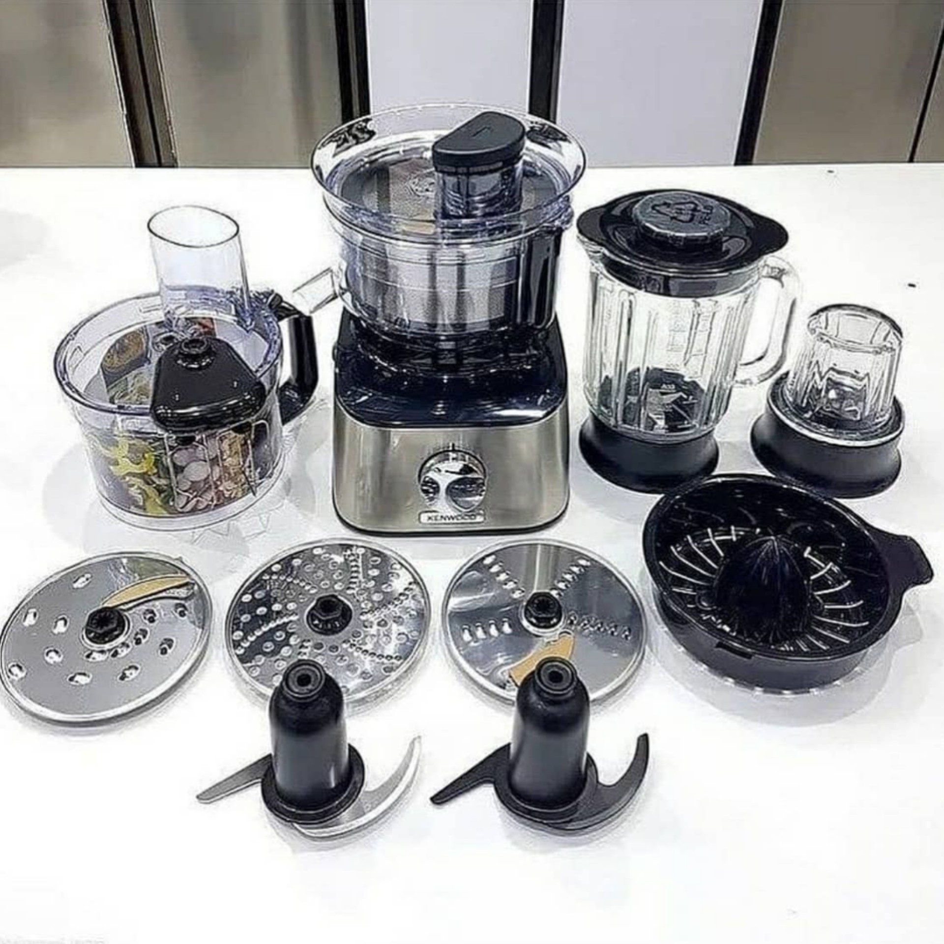غذاساز کنوود FDM307SS اصل - استیل - 800 تا 1000 وات - عملکردهای متنوع - بسته بندی ایمن