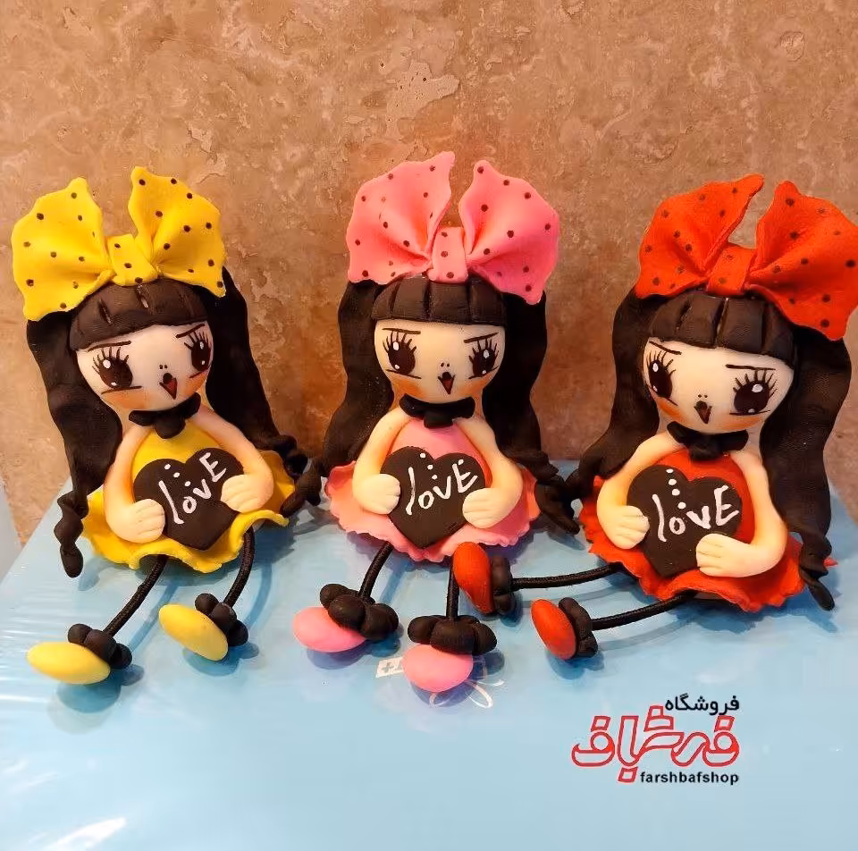 مجسمه دخترپاکش دار 3تایی