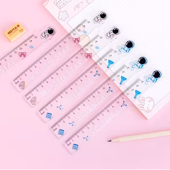 خط کش شفاف طرح فضانورد