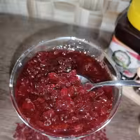 مربای زرشک تازه خانگی بدون هیچ مواد افزودنی  دربسته بندی نیم کیلویی