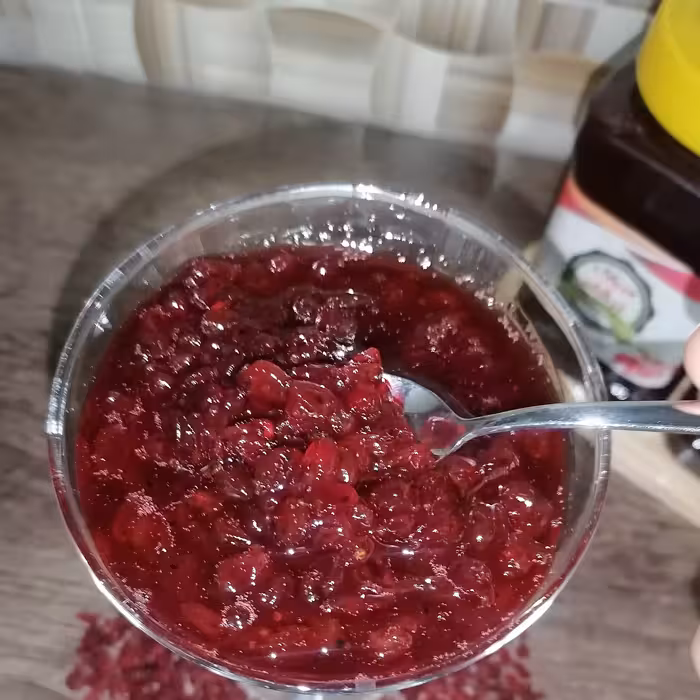 مربای زرشک تازه خانگی بدون هیچ مواد افزودنی  دربسته بندی نیم کیلویی