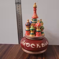 کلیسای سن باسیل مسکو  طرح موزیکال  - سوغات وارداتی از روسیه - رنگ و طرح در تصویر 