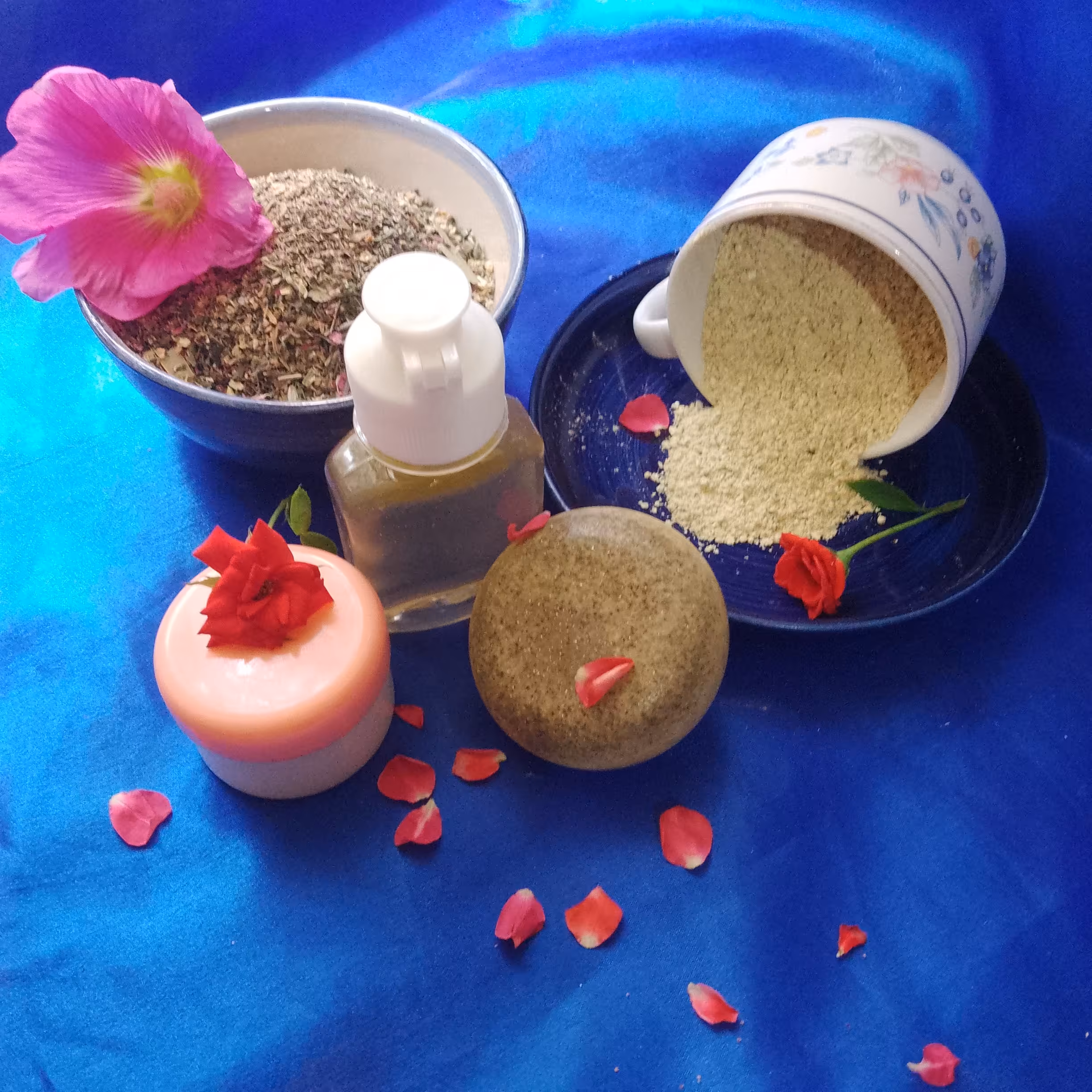 پک ضدلک زردچوبه و شیرین بیان آناهید ( صابون وماسک وکرم وتونر وپودر بخور) 