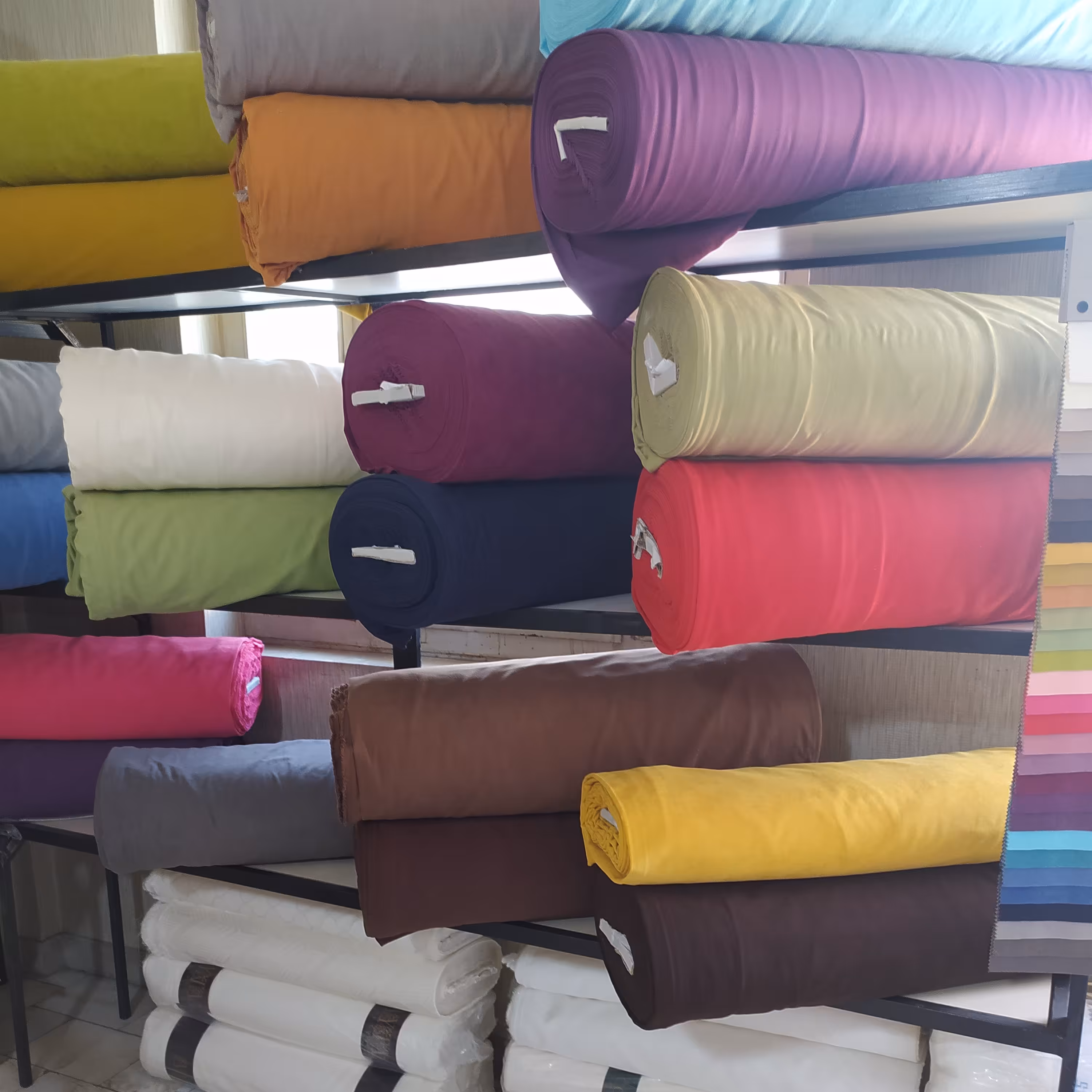 پرده هازان در رنگ‌بندی بهترین کیفیت متری 160000هزارتومان