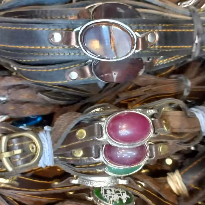 دستبند  چرمی نگینی 