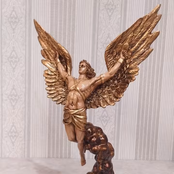 مجسمه زئوس (هزینه ارسال به عهده مشتری میباشد) (پس کرایه)