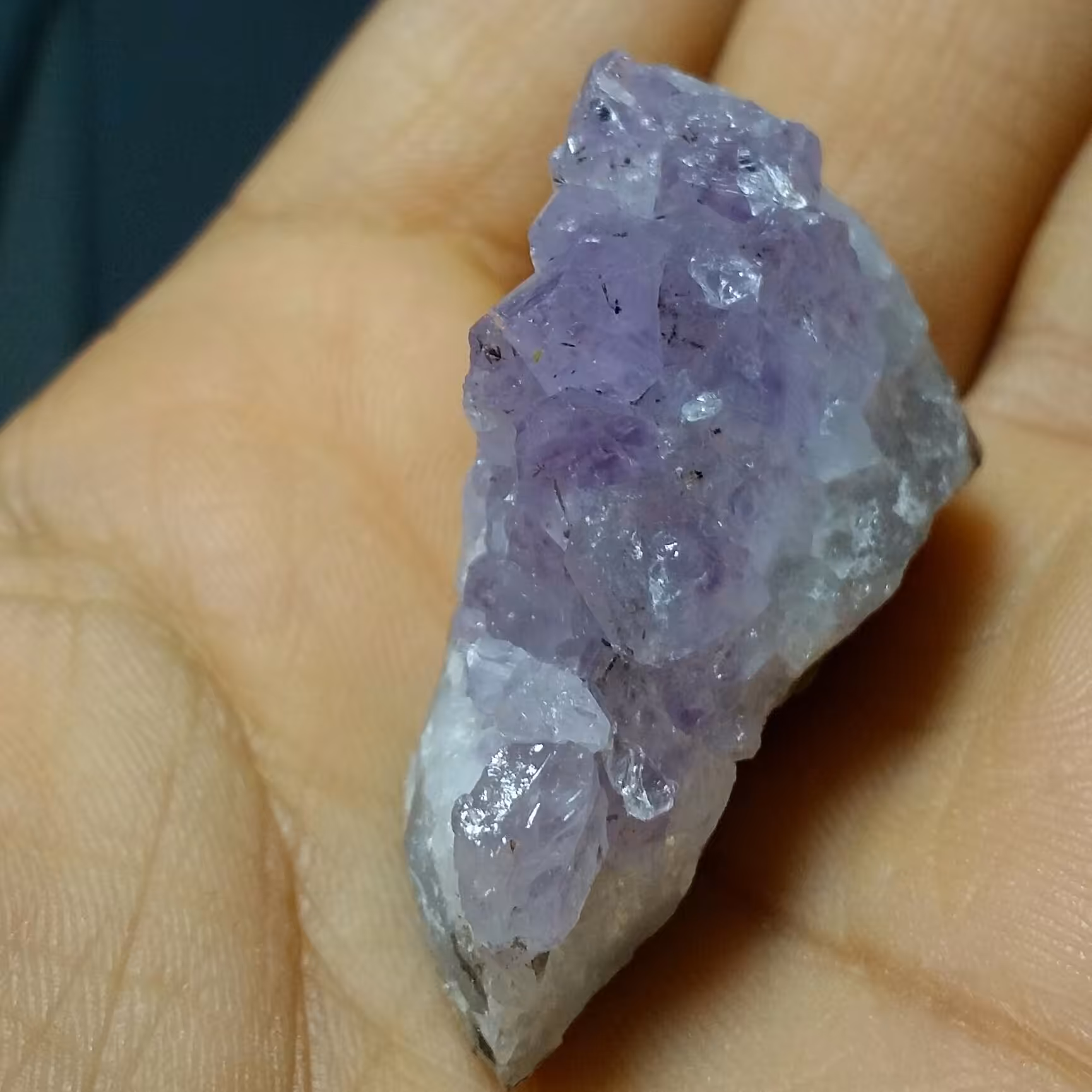 سنگ راف حبه آمیتیس بلور درشت پر رنگ خارق العاده بسیار زیبا دیدنی کاملا طبیعی شاهکار خلقت خااااص
کد 8608