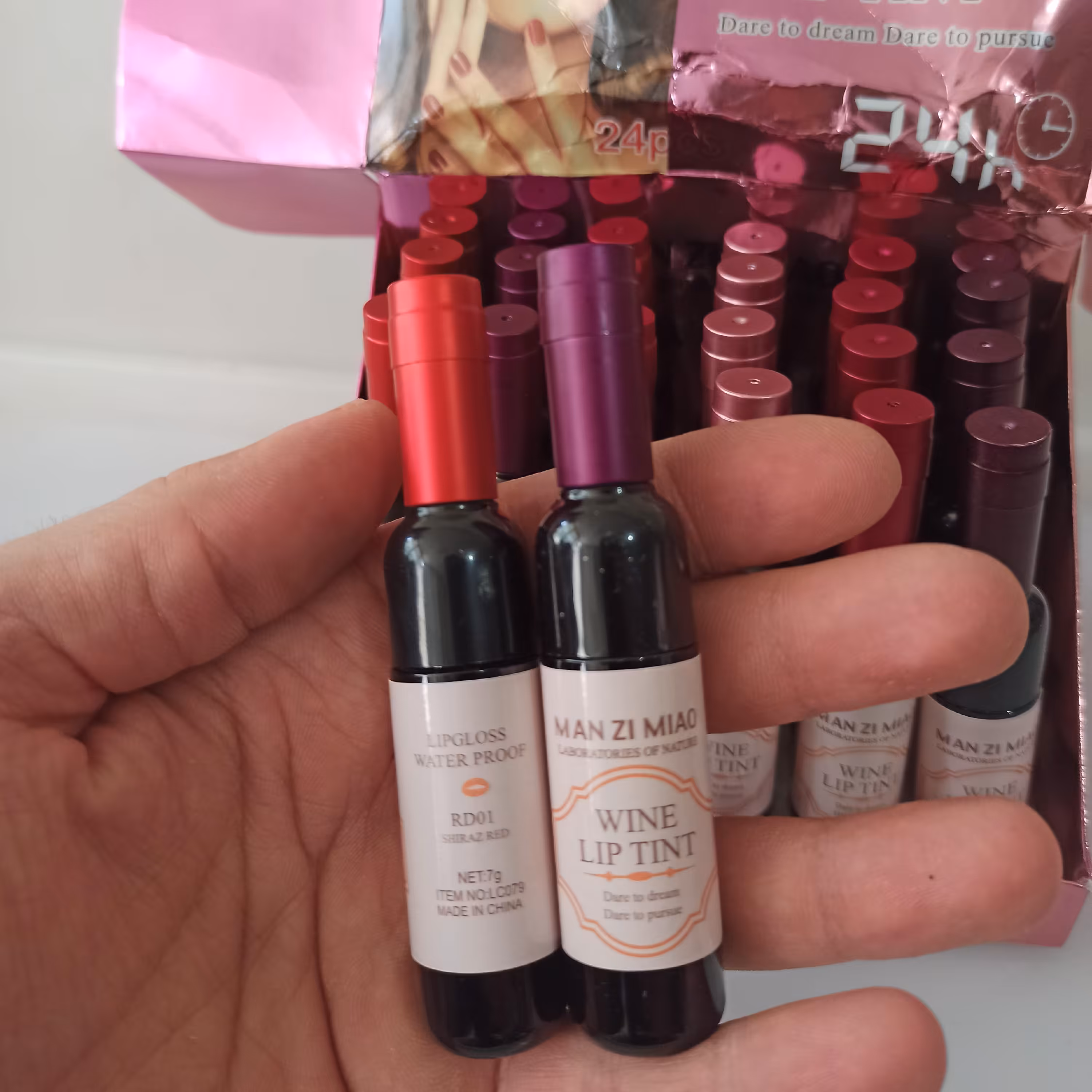 تینت لب شامپاینی