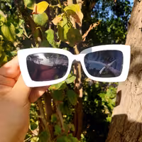 عینک آفتابی سفید