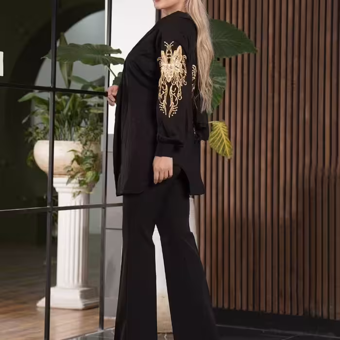 مانتو گلدوزی پروانه . سایز 38 تا 46                   