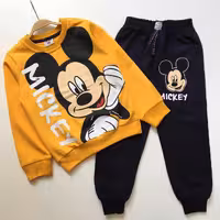 ست بلوز و شلوار اسپورت شیک و جذاب مناسب حدود سنی 3 تا 8 سال کیفیت عالی جنس نخ پنبه دورس نرم و لطیف 