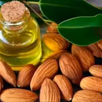 اسانس مایع بادام شیرین خوراکی در بسته 100 گرمی برند آلمانی