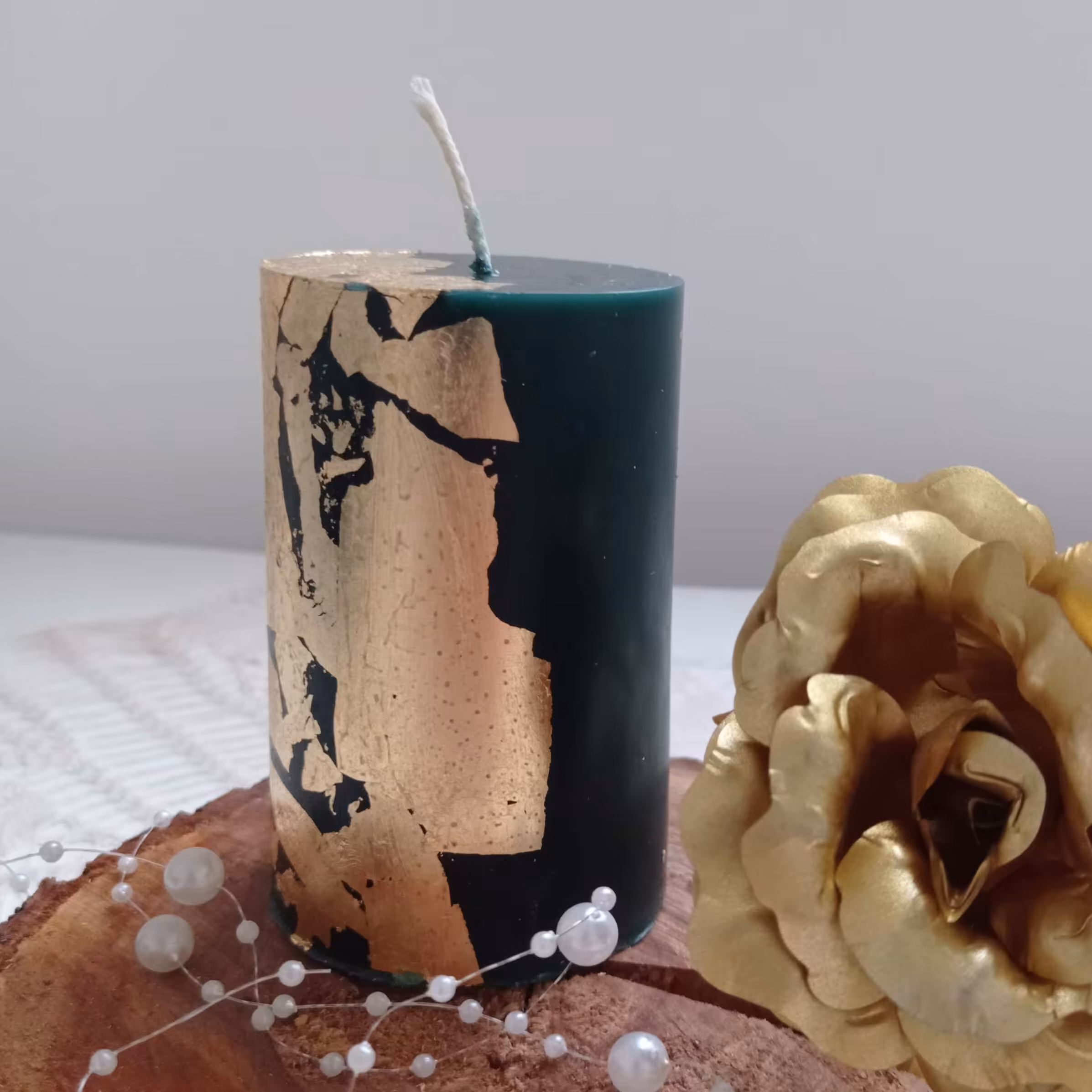 شمع استوانه ای سبز رنگ