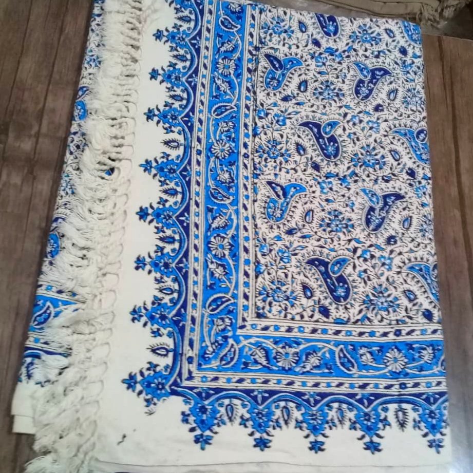 سفره ورومیزی قلمکاری سنتی 2متری در 1متری
