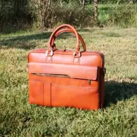 کیف دیپلمات چرم کاملا دست دوز 