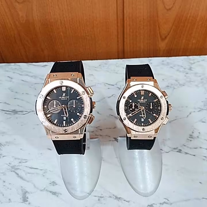 ساعت ست هابلوت، تقویم دار و دقیقا مشابه اصل