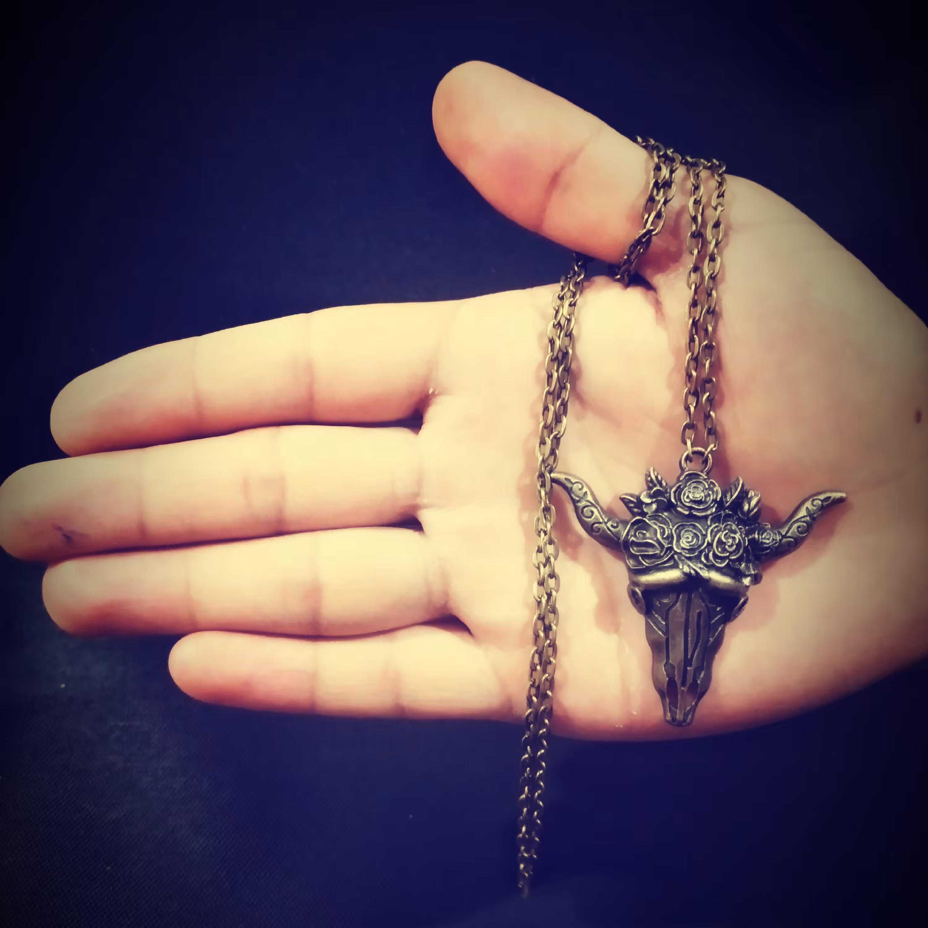 گردنبند اسپرت مناسب آدمهای شیک