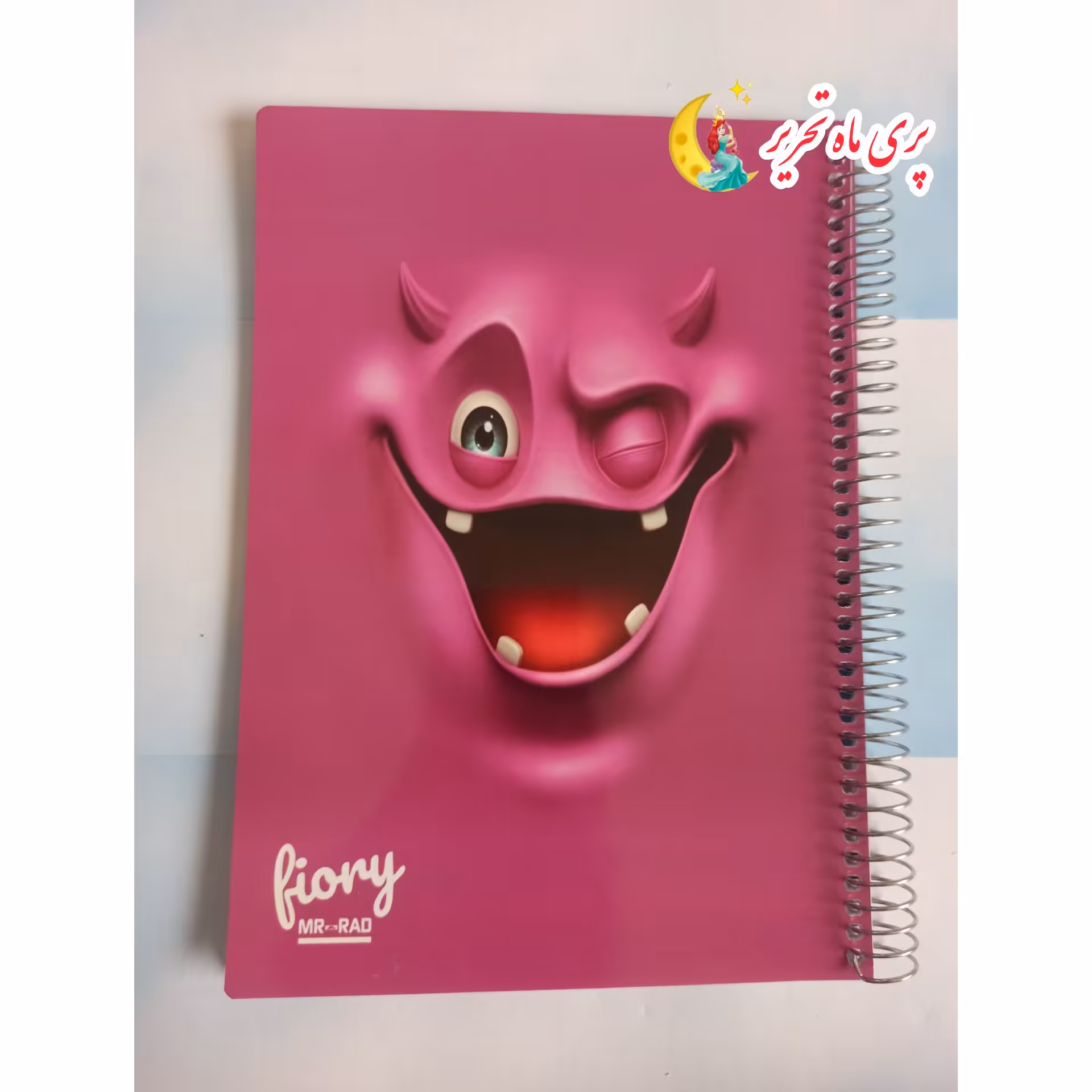 دفتر مشق ایموجی،برند مستر راد، 50برگ، ابعاد24*17،طرح 5(ارسال سریع+بسته بندی شیک +اشانتیون) 