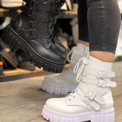 نیم بوت سگک دار