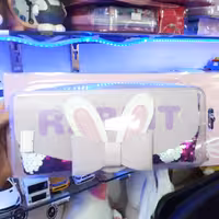 جامدادی طرح پاپیون و پولک برگردون ،جادار و کیفیت عالی