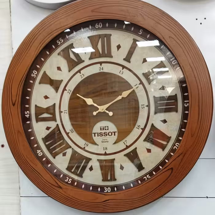 ساعت دیواری چوبی