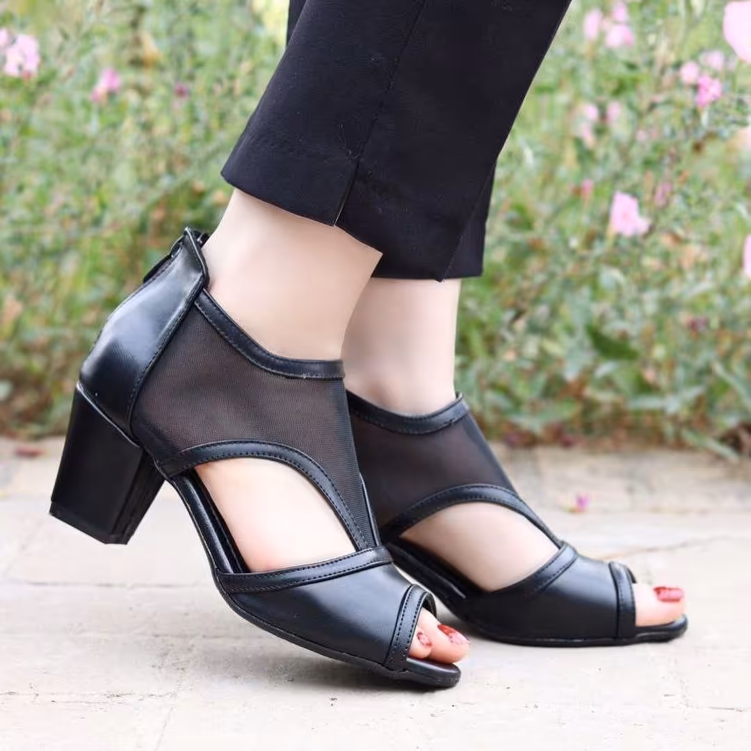 کفش زنانه طوری و چرم