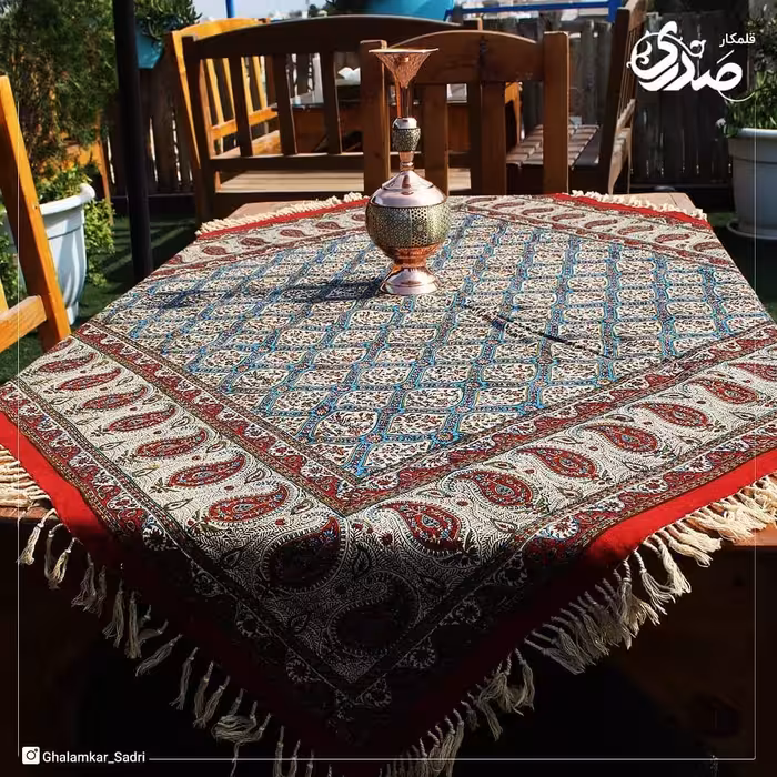 رومیزی قلمکار طرح گنبد شیخ لطف الله