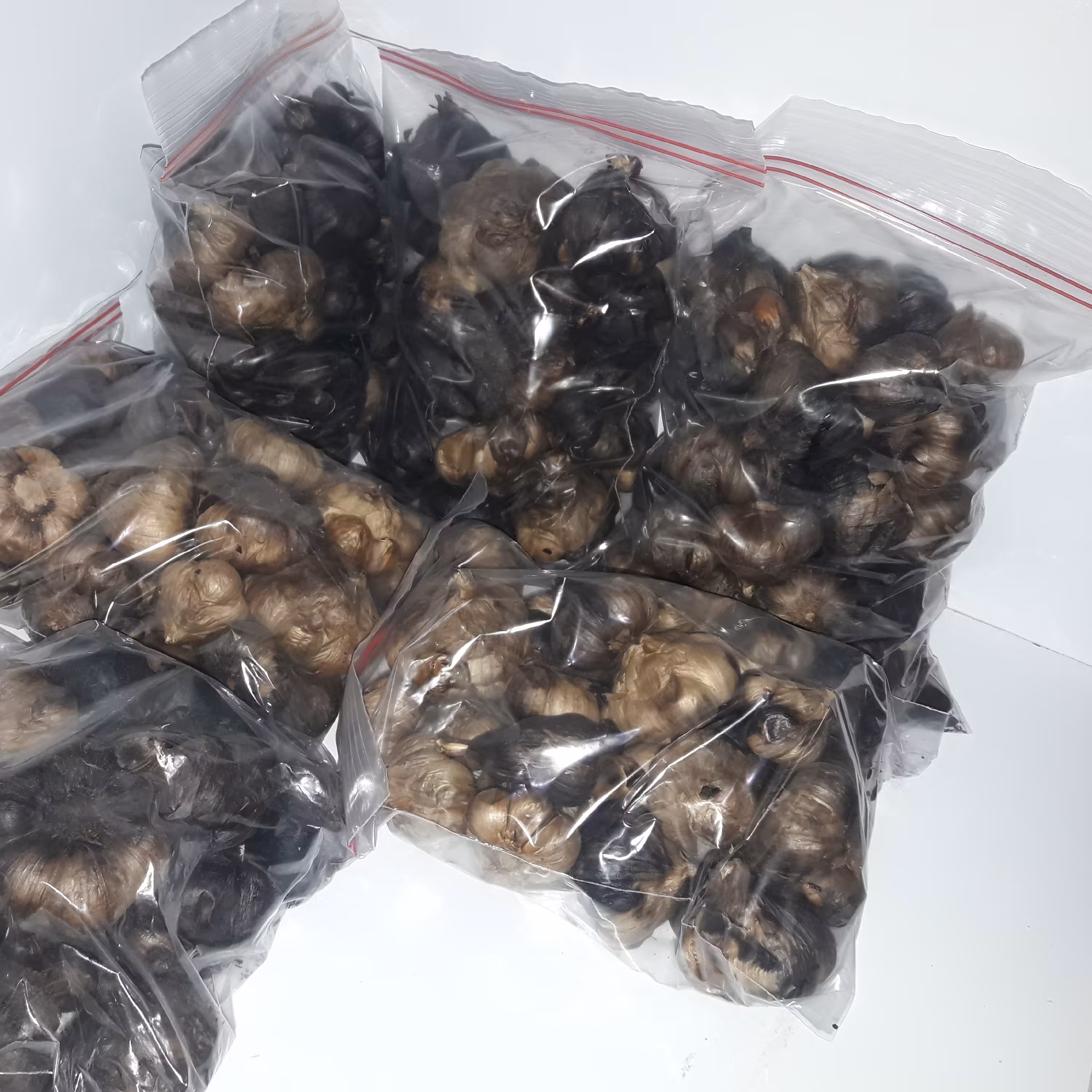 سیر سیاه - بسته یک کیلوگرمی