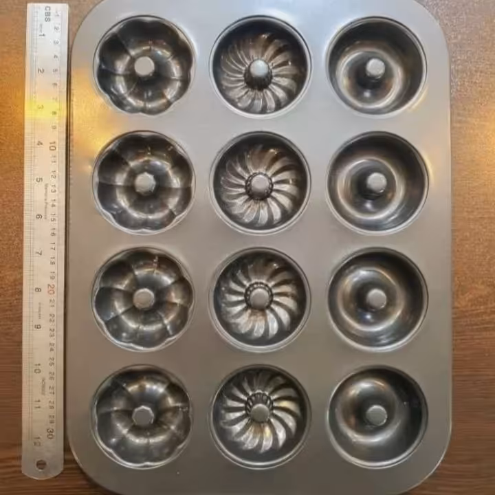 مافین 12 خانه طرح دار
