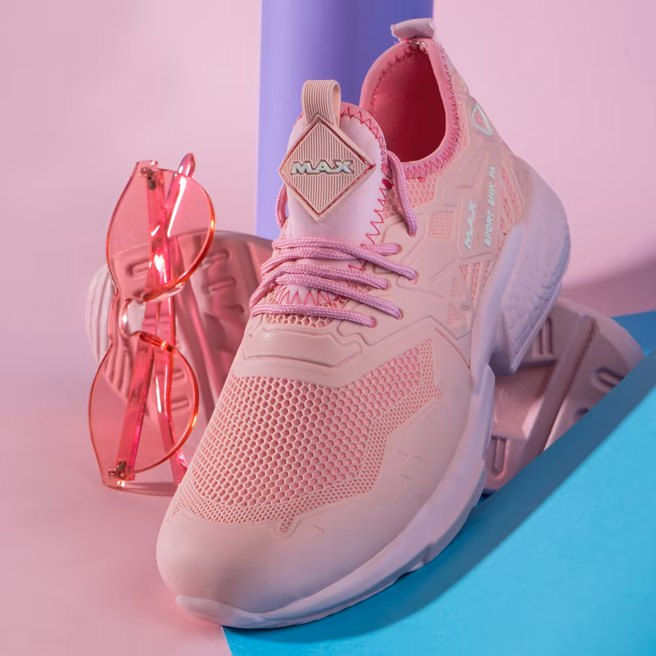 کفش ورزشی زنانه صورتی مدلGilda