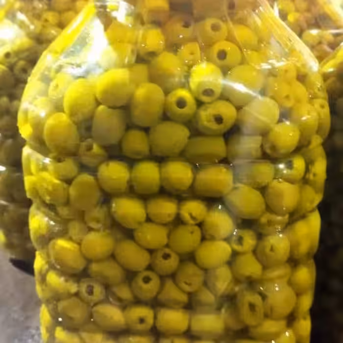 زیتون شور درشت بدون هسته 10کیلویی،ارسال با اتوبوس(هزینه ارسال به عهده مشتری )